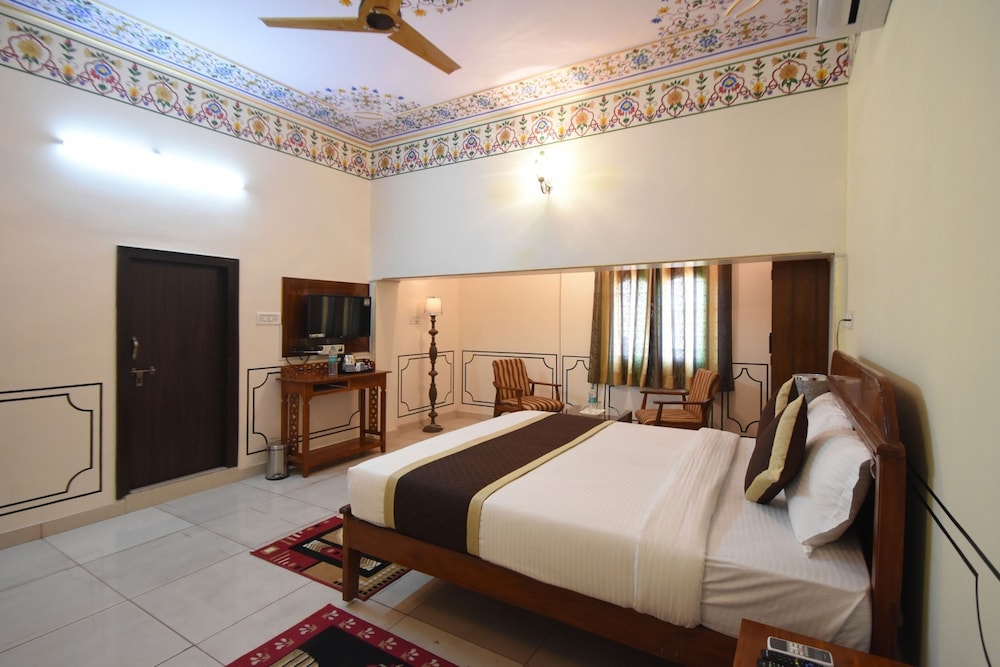 Virasat Mahal Heritage Hotel