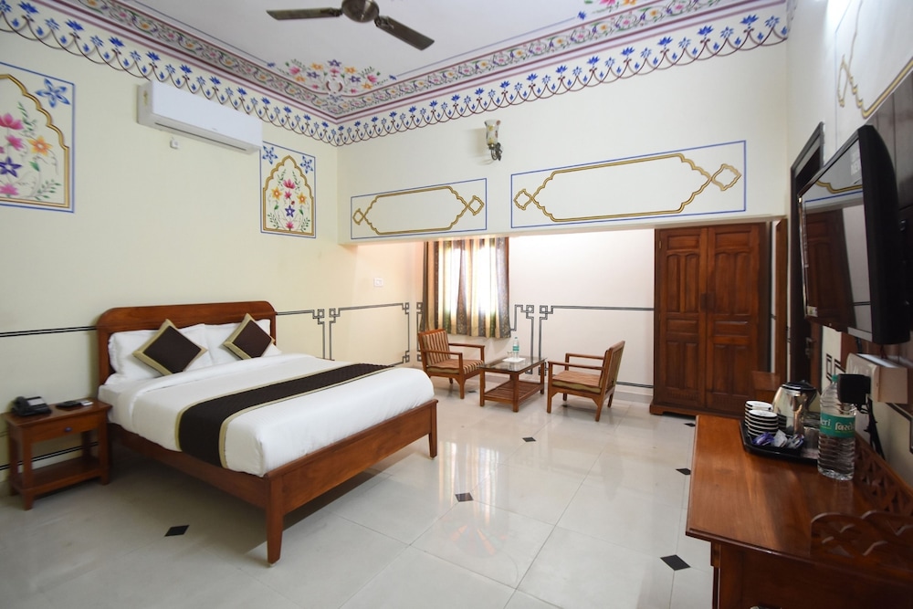 Virasat Mahal Heritage Hotel