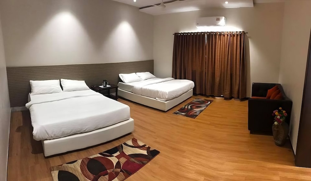 Priyanjali Garden and Hotel 