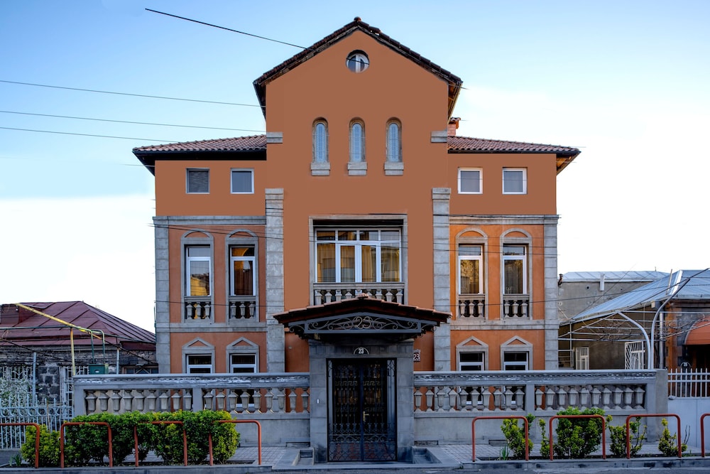 Villa Ayghedzor