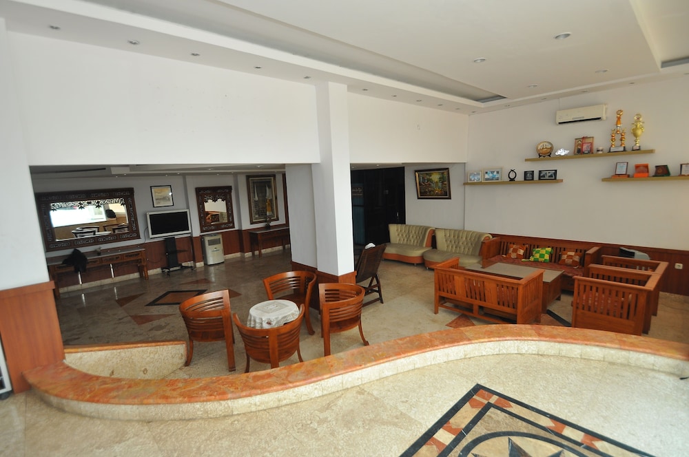 Grand Malaka Ethical Hotel