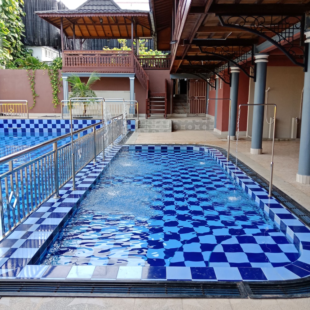 Grand Malaka Ethical Hotel