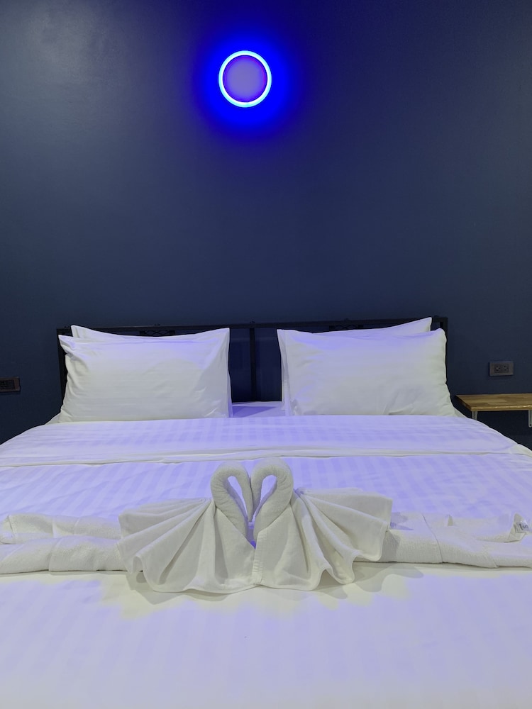 Chan place Hotel