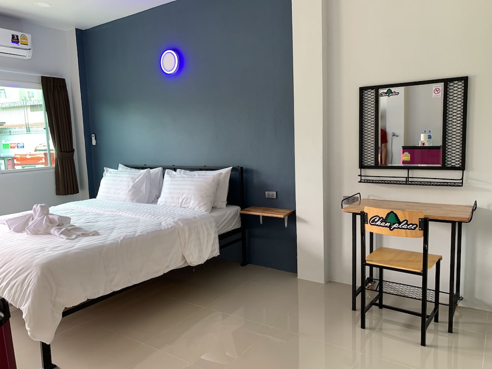 Chan place Hotel