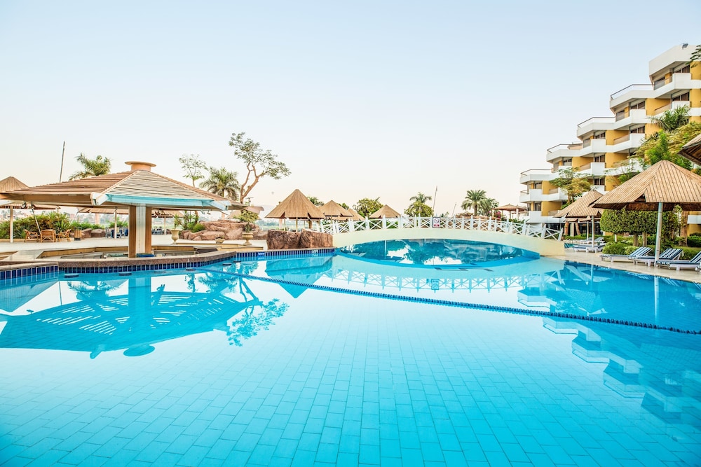 Pyramisa Luxor Hotel and Suites