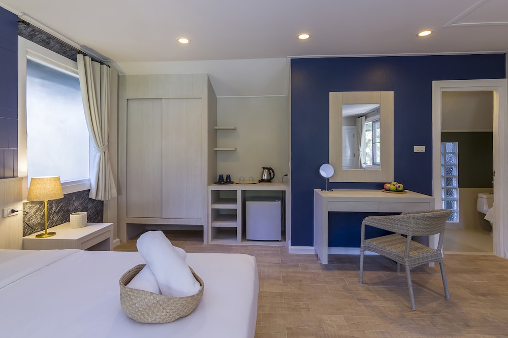 Let's Hyde Pattaya Resort & Villas