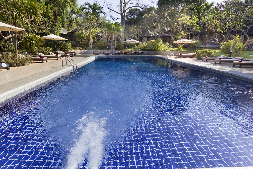 Let's Hyde Pattaya Resort & Villas