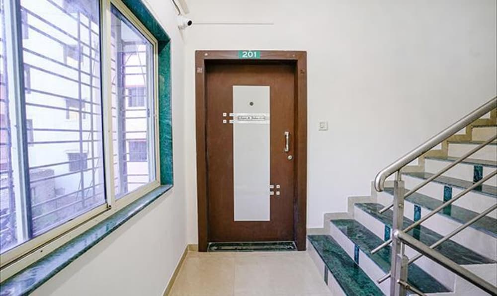 FabHotel GLH Stay