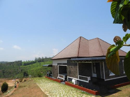 Green Veil Cottages Parunthumpara