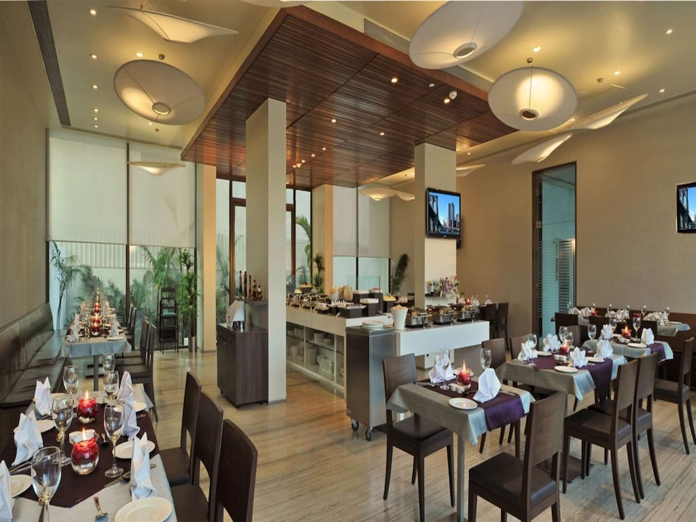 Marasa Sarovar Portico Rajkot - A Sarovar Hotel