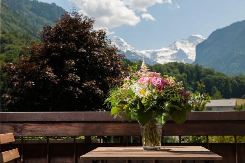 Jungfrau Hotel Annex Alpine Inn