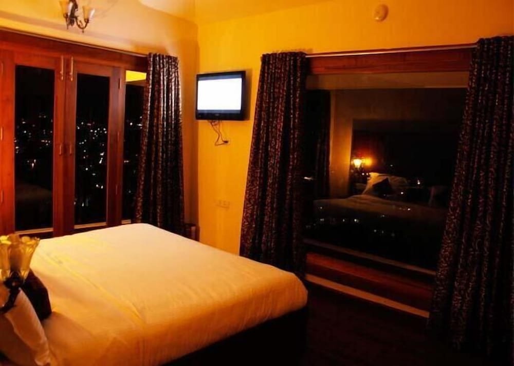 Berry Hills Resort