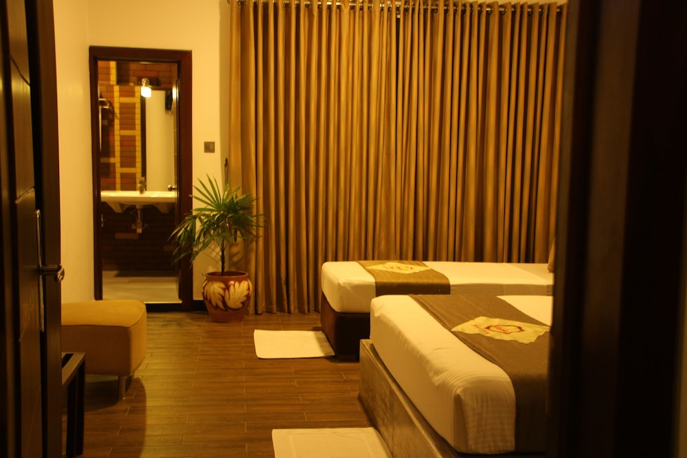 Sasha Transit Hotel