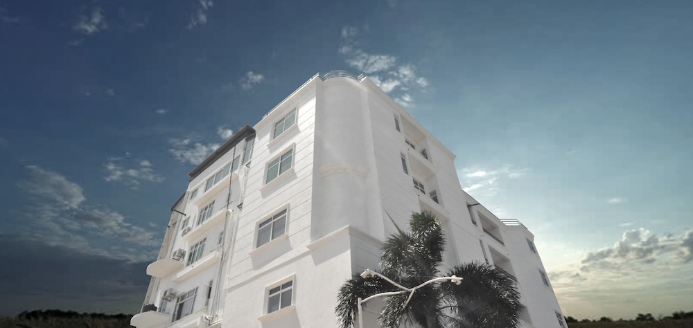Sasha Transit Hotel