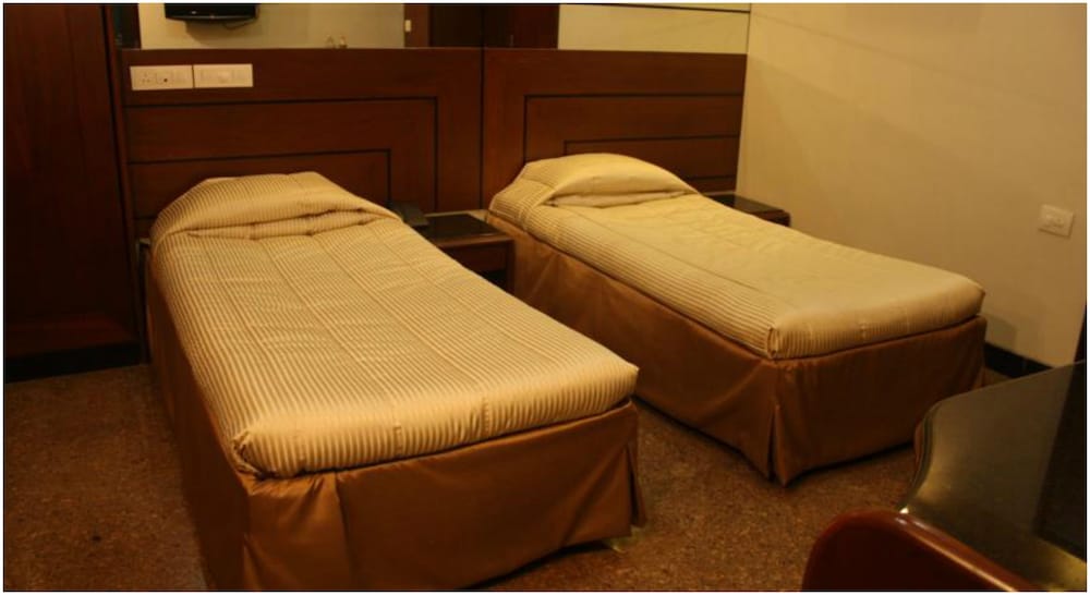 Hotel Karl Residency