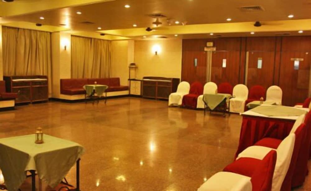 Hotel Karl Residency