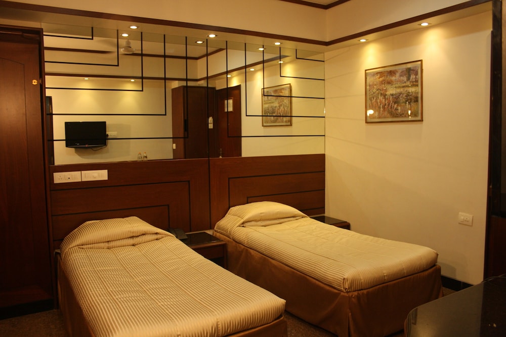 Hotel Karl Residency