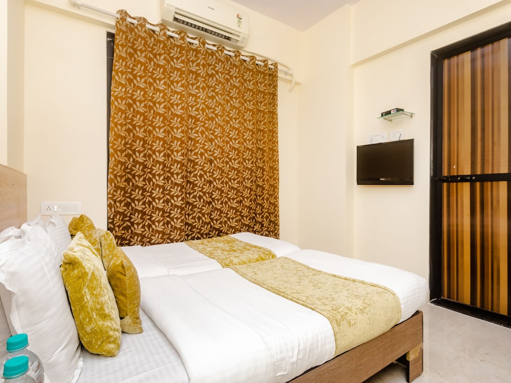 Tuliipstays Kurla Premier Exotica