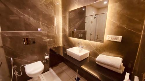 Hotel Amar Palace