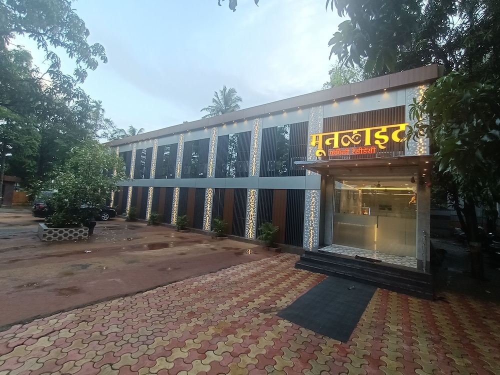 Hotel Moon Lite Residency Marve Malad