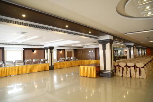 HOTEL SWAGATH GRAND - NAGOLE