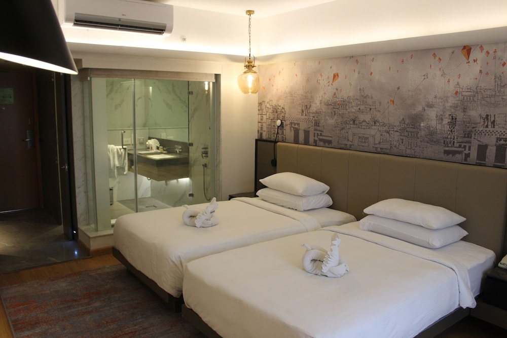 Pride Plaza Hotel Ahmedabad
