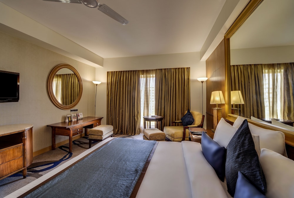 Pride Plaza Hotel Ahmedabad