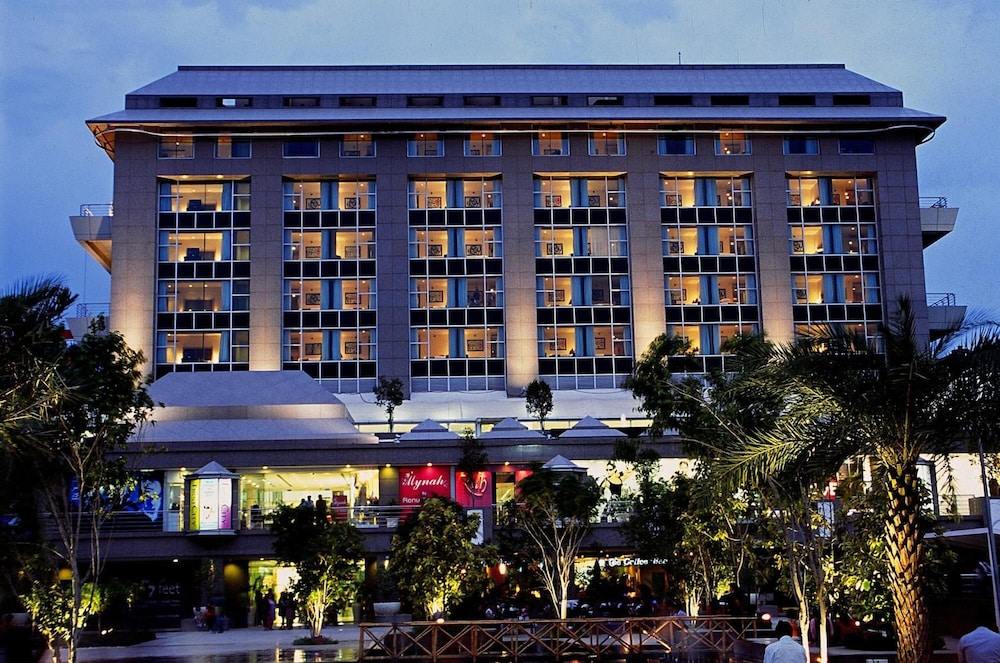 Svelte Hotel and Personal Suites