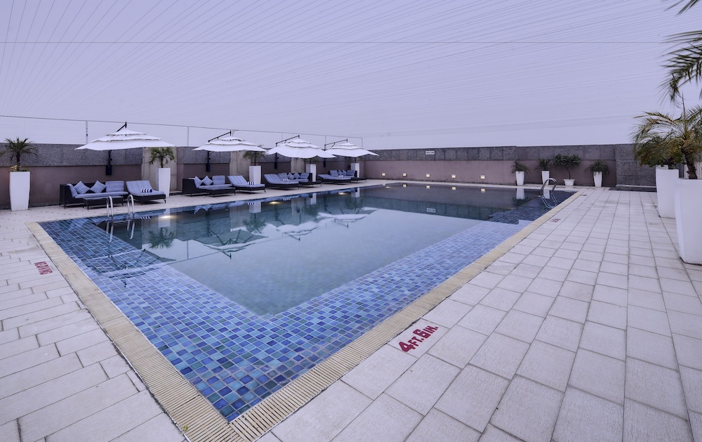 Svelte Hotel and Personal Suites