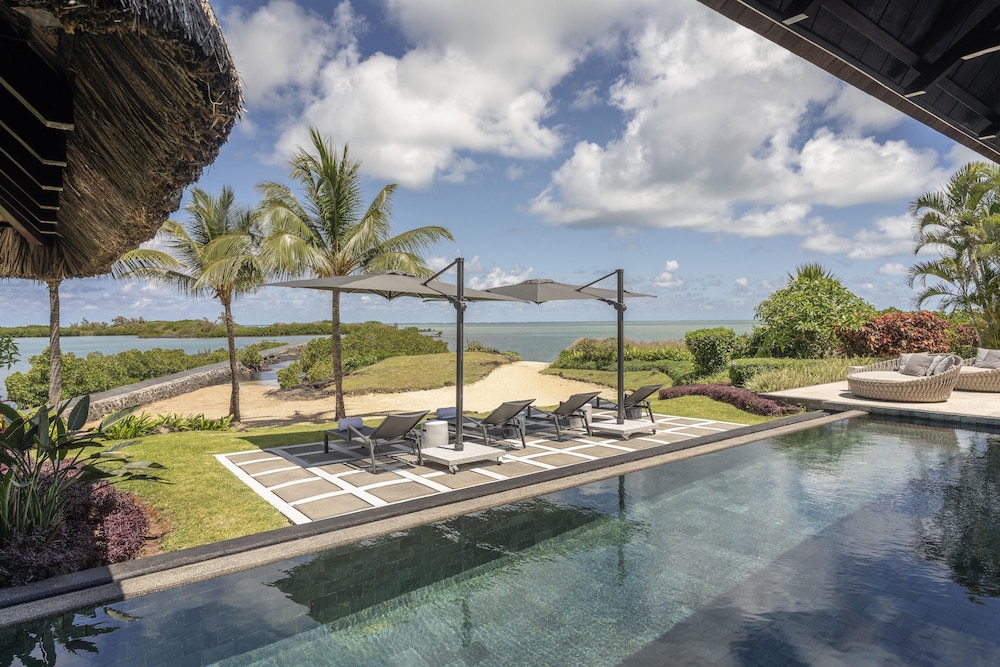 Four Seasons Mauritius at Anahita