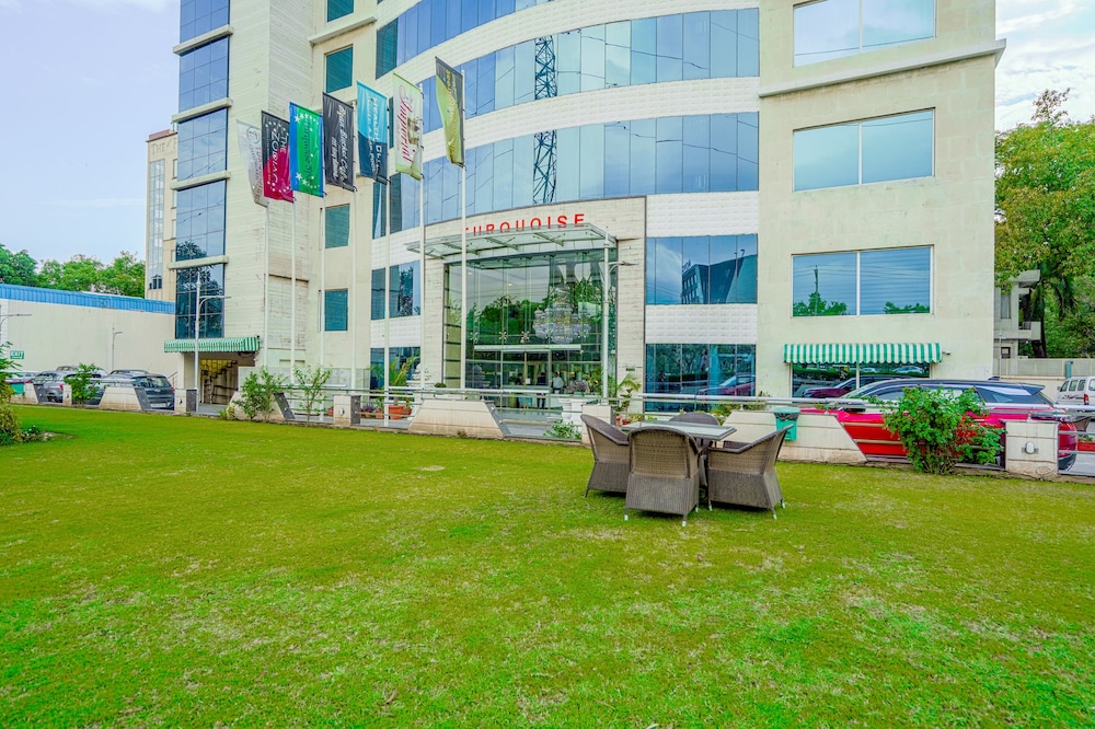 HOTEL TURQUOISE (The Revolving Restaurant)