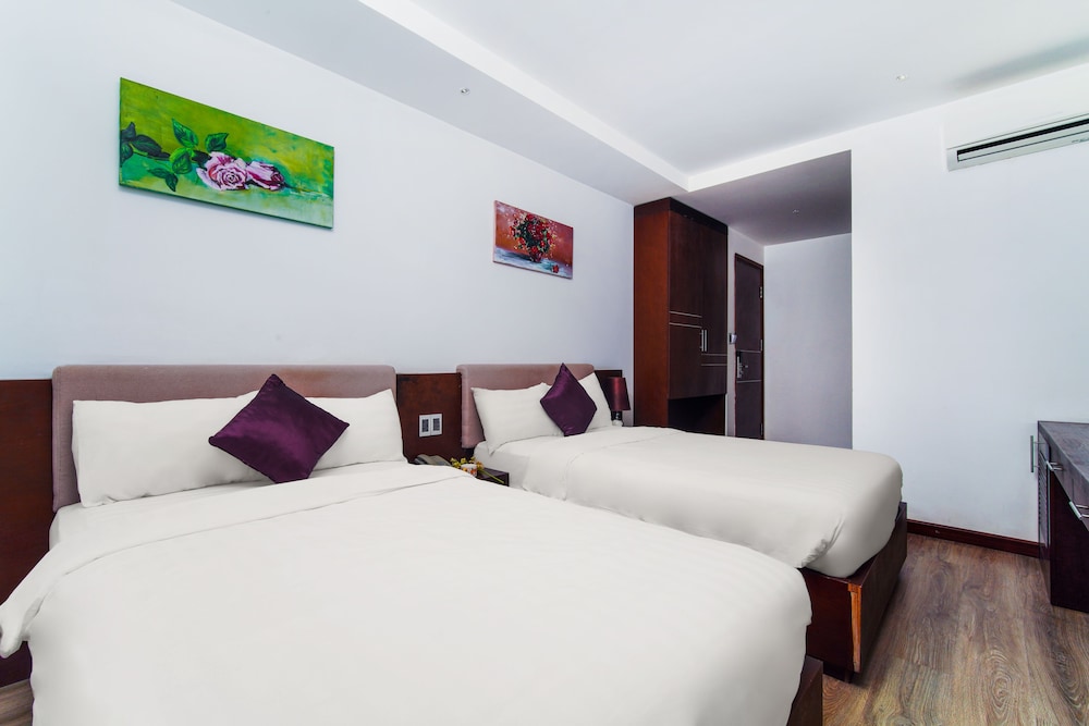 Golden Sun Hotel