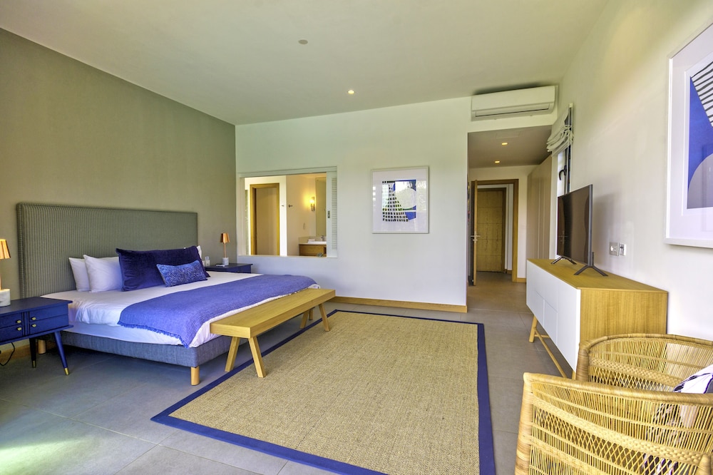 Mythic Suites & Villas by MJ Holidays
