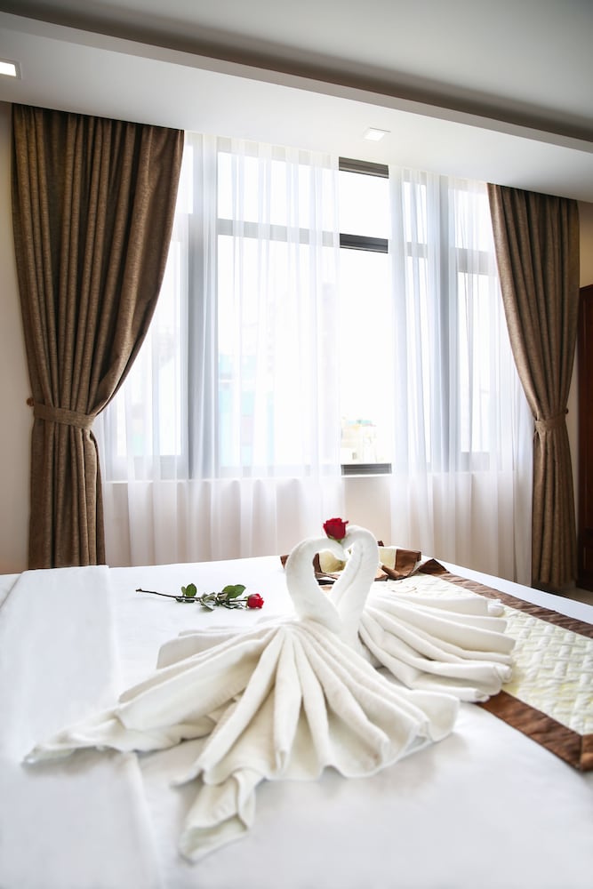 Kingdom Hotel