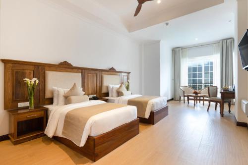 Araliya Red - Budget friendly Hotel- Where you find stunning 360 panoramic view of Nuwara Eliya