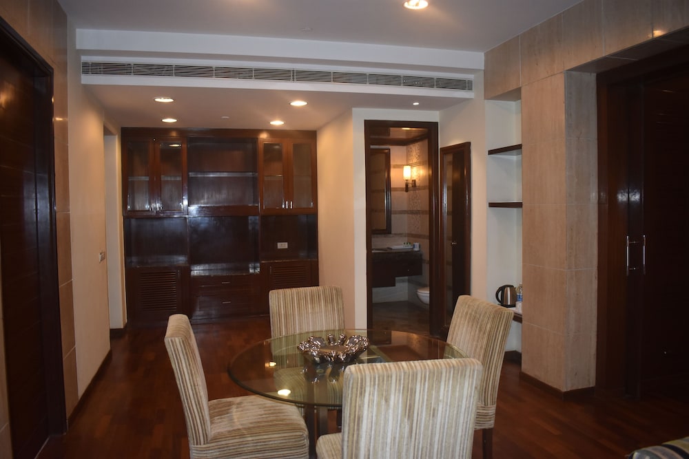 Parkland Retreat
