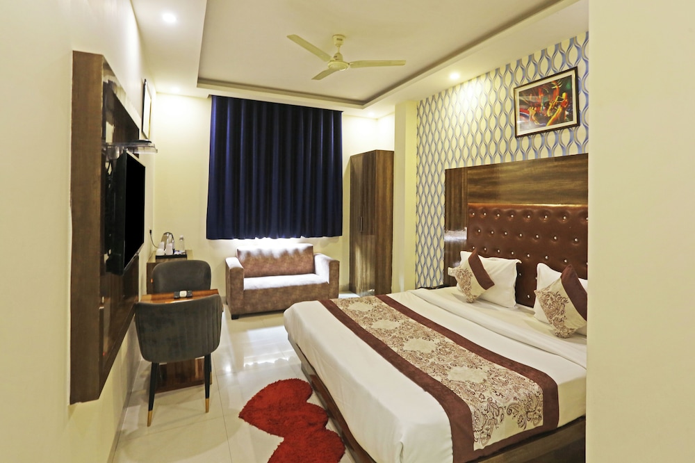 Smart Lax Hotel