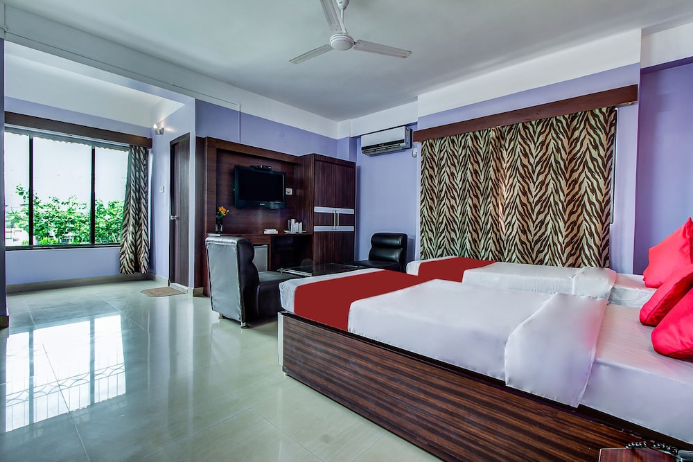 OYO 4843 Hotel City Palace