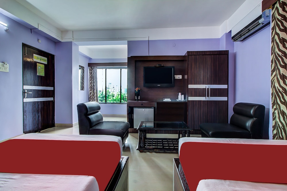 OYO 4843 Hotel City Palace