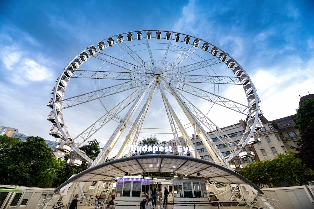 Mercure Budapest Korona Hotel