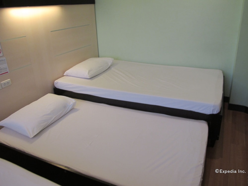 Sugbutel Family Hotel Cebu powered by Cocotel