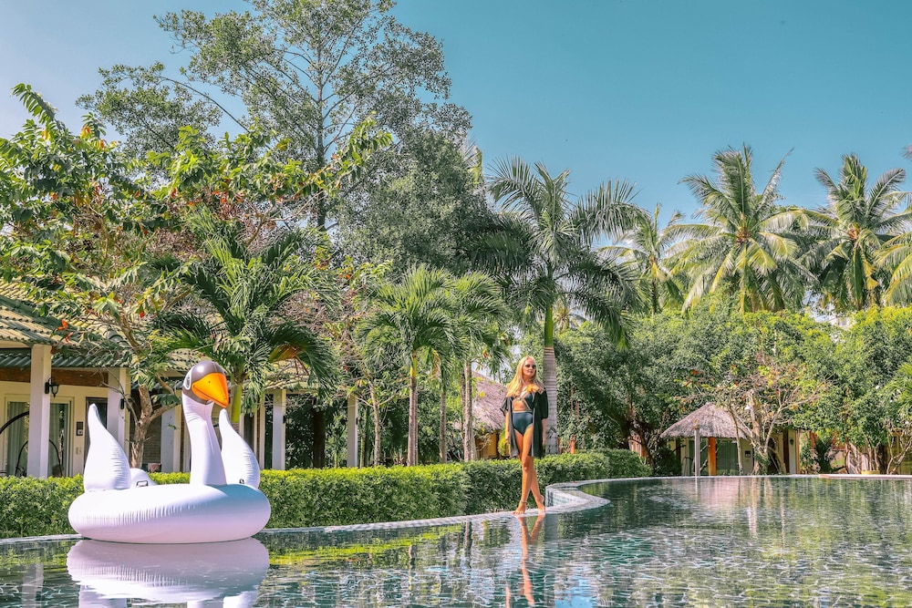 Famiana Green Villa