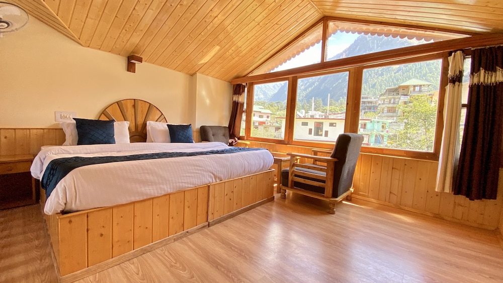 Hotel Purnima - A Riverside Hotel in Kasol