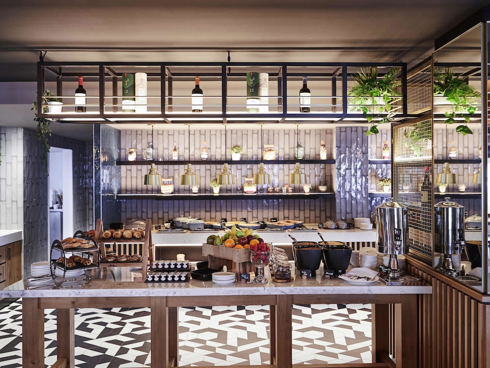 Novotel Birmingham Airport Hotel