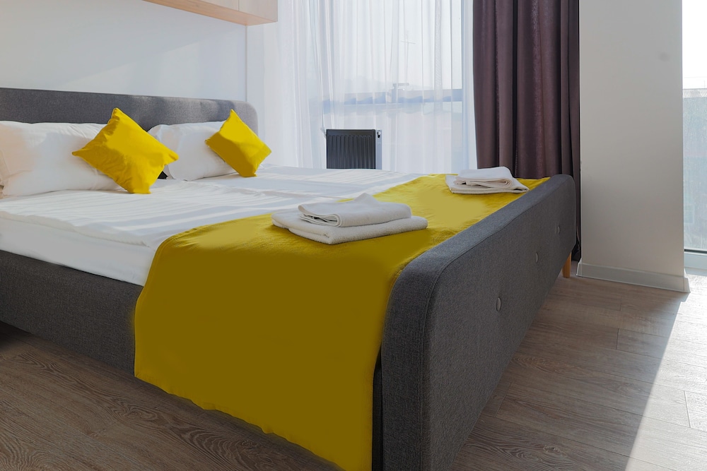 Welcome Republic Square Apartments