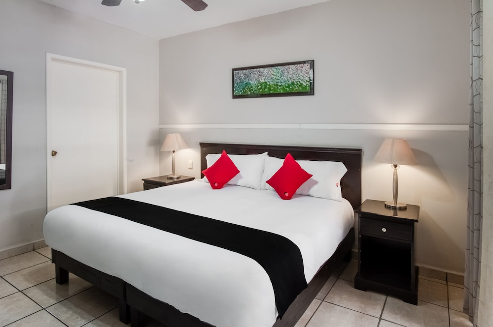 Boca Inn Hotel and Suites