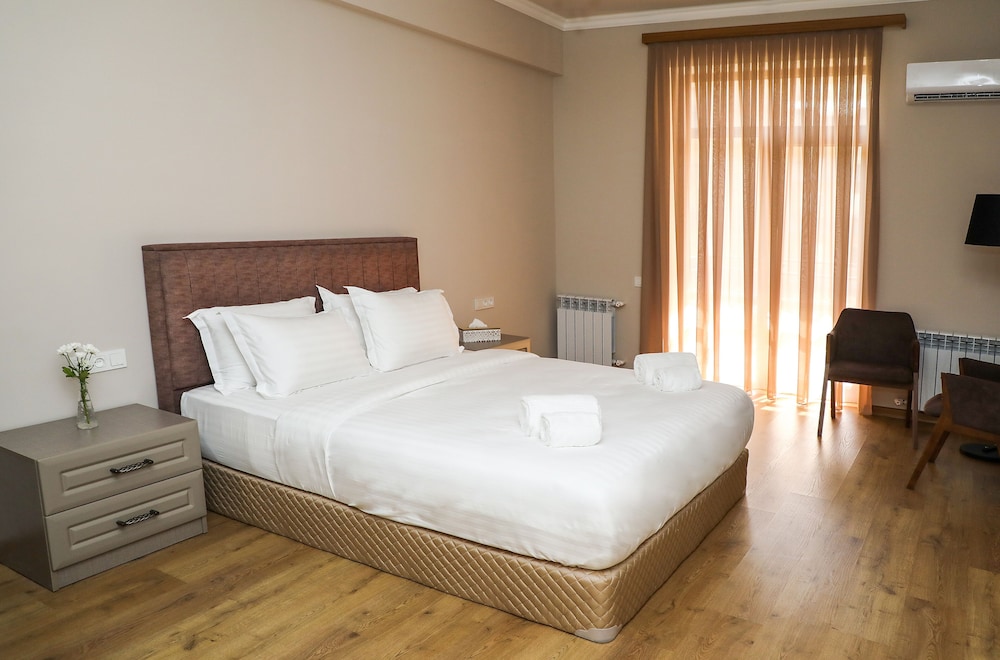 Teryan Pushkin Apart Hotel