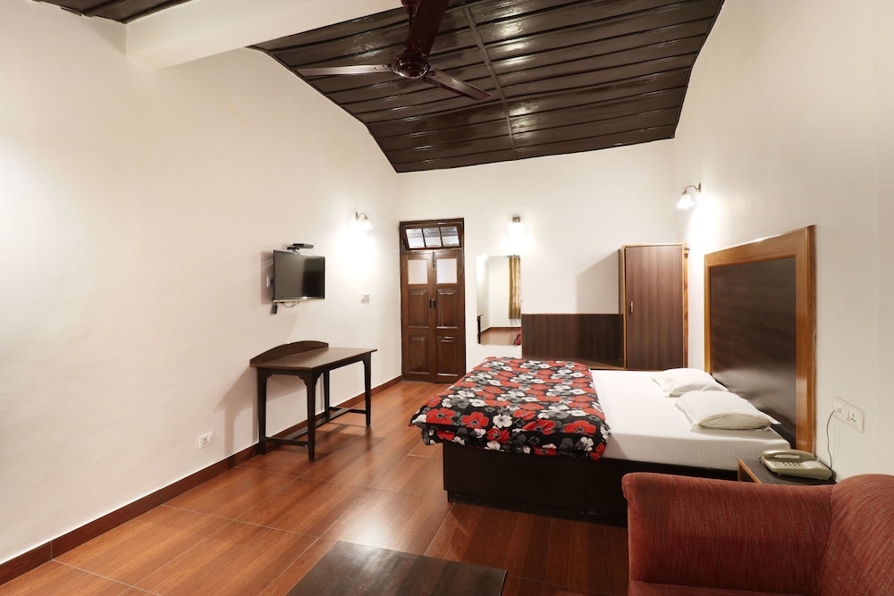 Hotel Himalayan Club