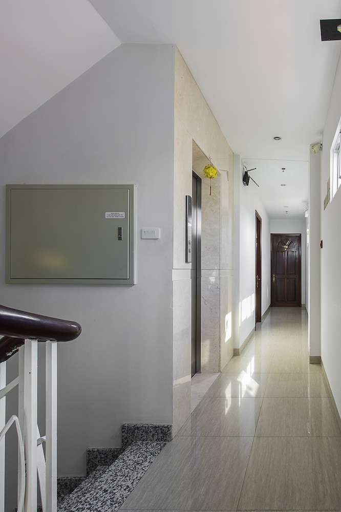 Lucky Star Hotel 266 De Tham
