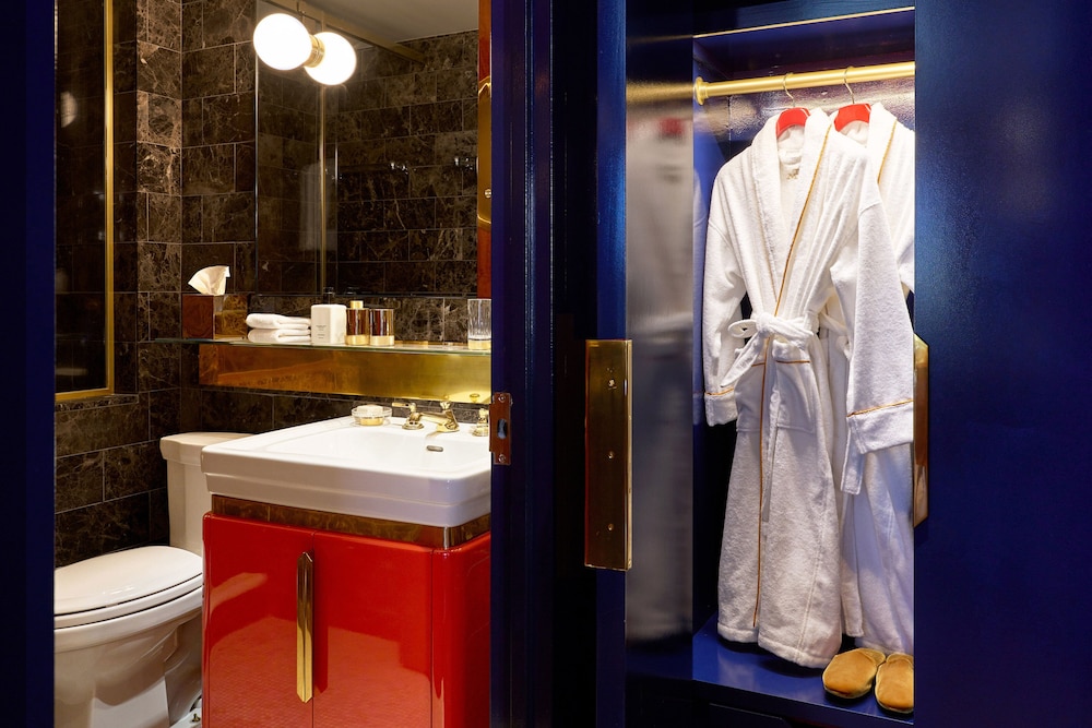 The Manner, The Unbound Collection by Hyatt